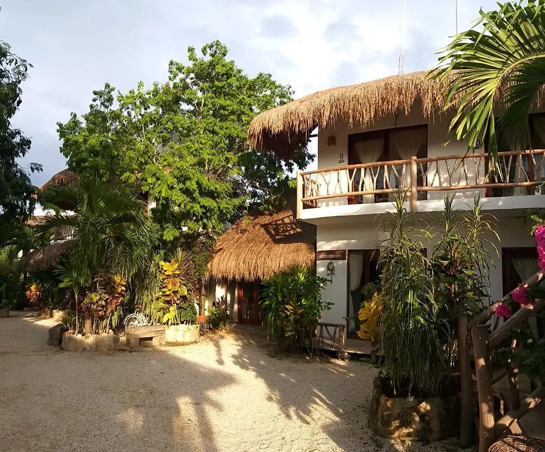 Aldea Balam Hotel Tulum 3*,